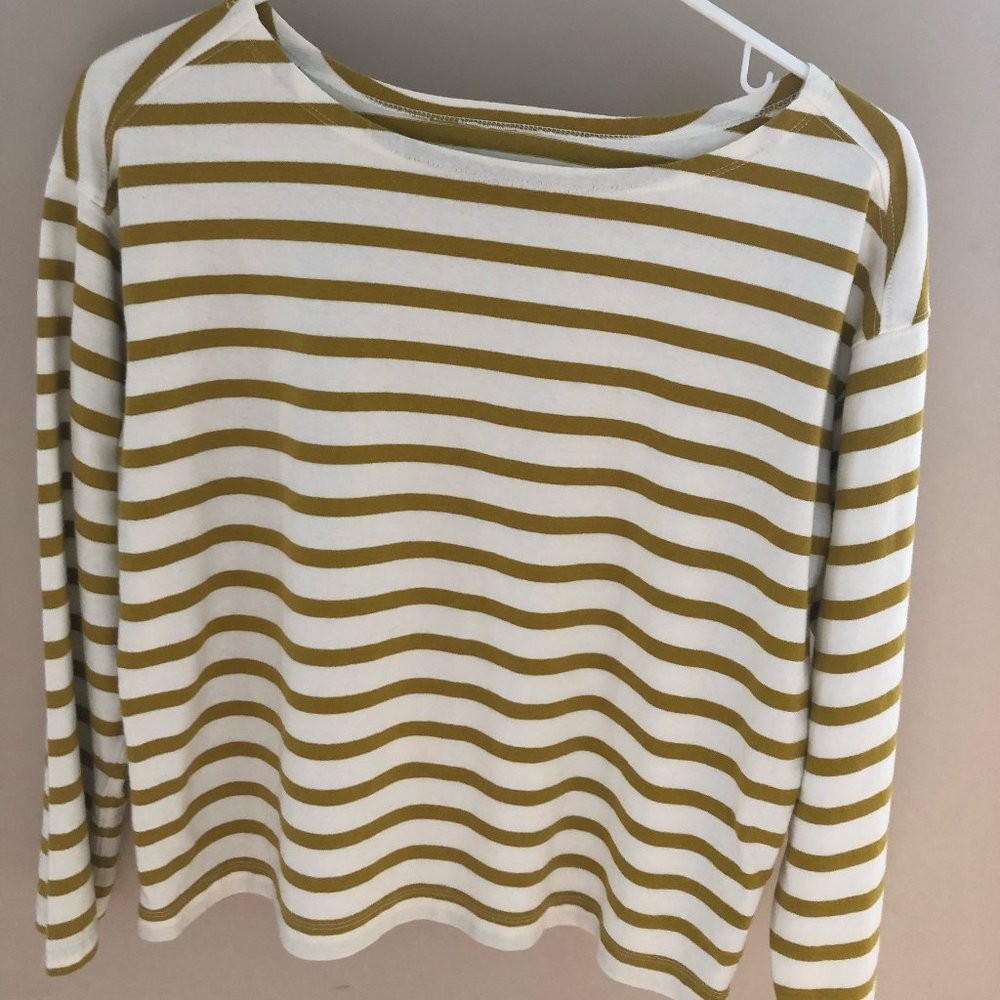 Everlane Long Sleeve T-Shirt - Small